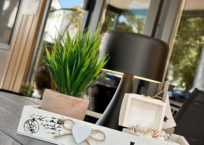 Kamp Tj Escape - Mobile Pakostane