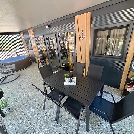 Tj Escape - Mobile Pakostane