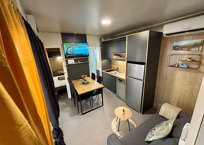 Κάμπινγκ Tj Escape - Mobile